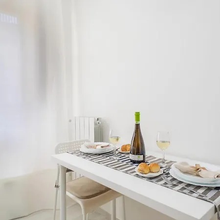 Bed & Breakfast Alba 1 *