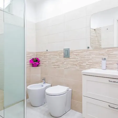 L'antico Cortile Di Alba Bed and breakfast